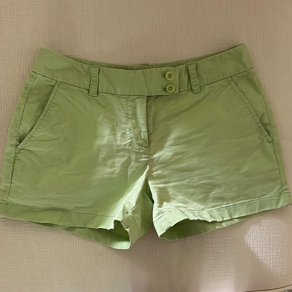 Green shorts - Picture 1 of 3